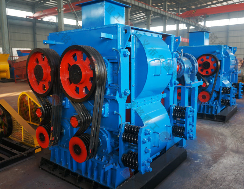 泥质页岩破碎机,页岩四辊制砂机,四辊破碎机,四辊细碎机